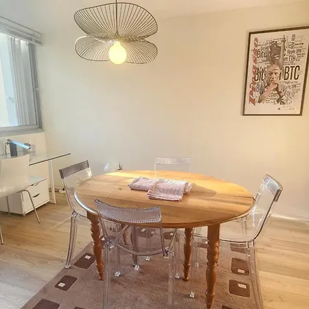 Le Renaissance #terrasse - Meuble Classe 3etoiles شاماليور